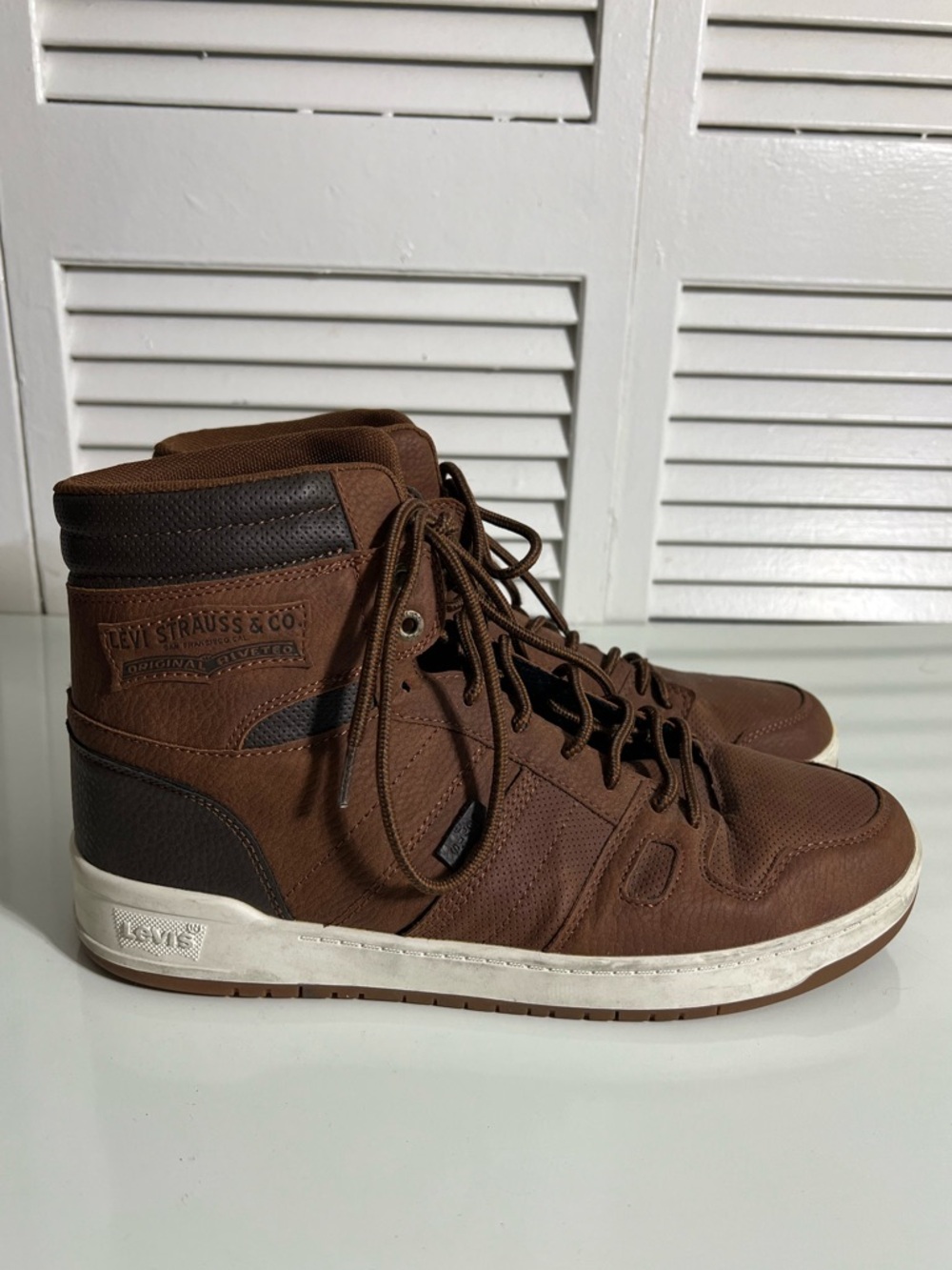 Levi's Men's Brown High-Top Lace-Up Sneakers with White Sole